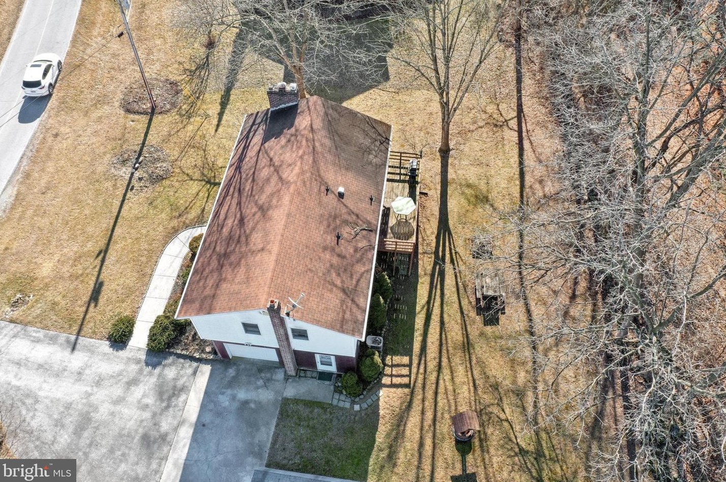 27 Howard Dr, East Berlin PA  17316-9394 exterior