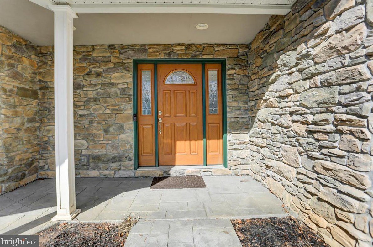 1528 Old Rte 30, Orrtanna, PA 17353