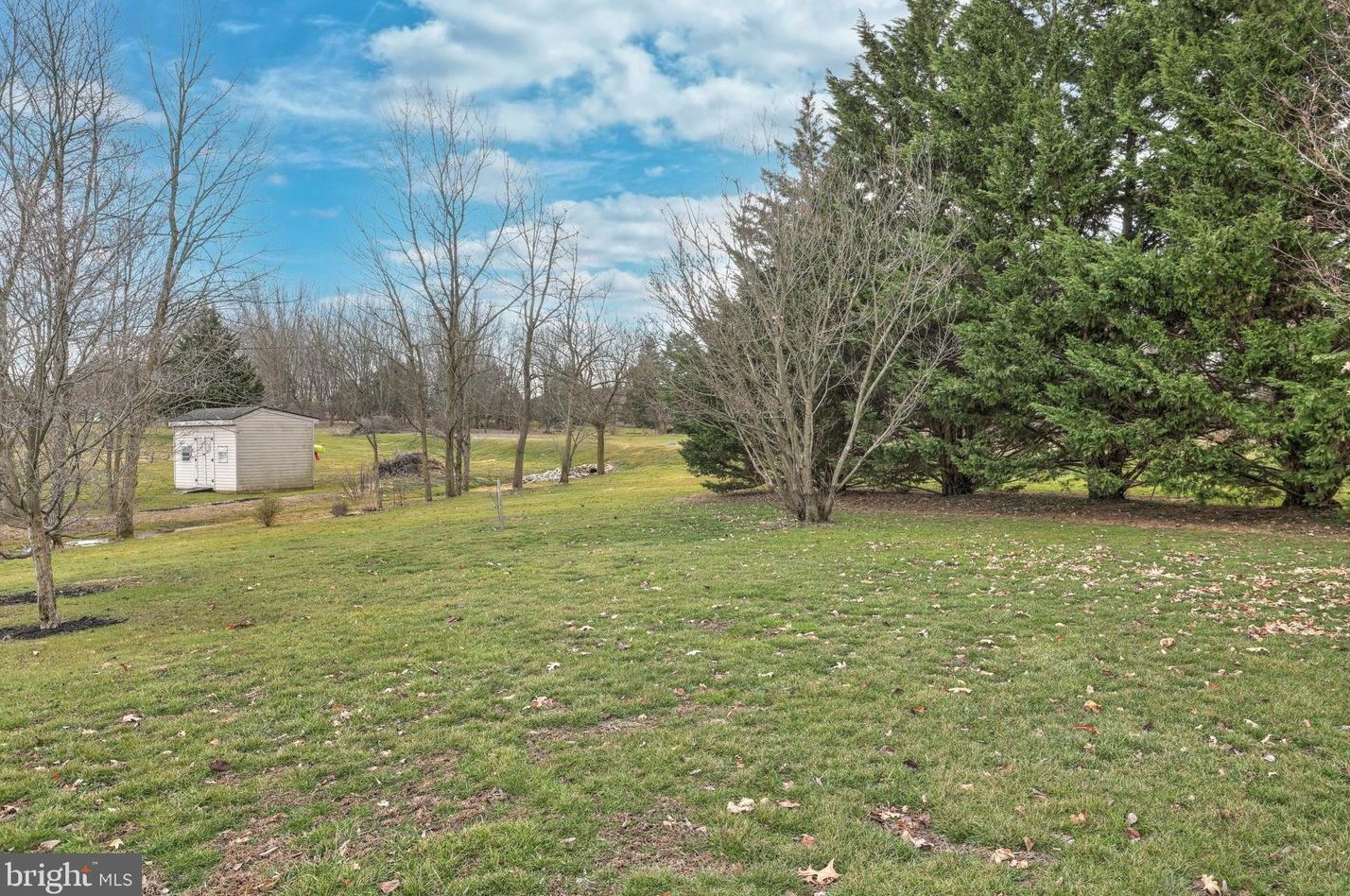 90 Highland Ave, Abbottstown PA  17301-9572 exterior
