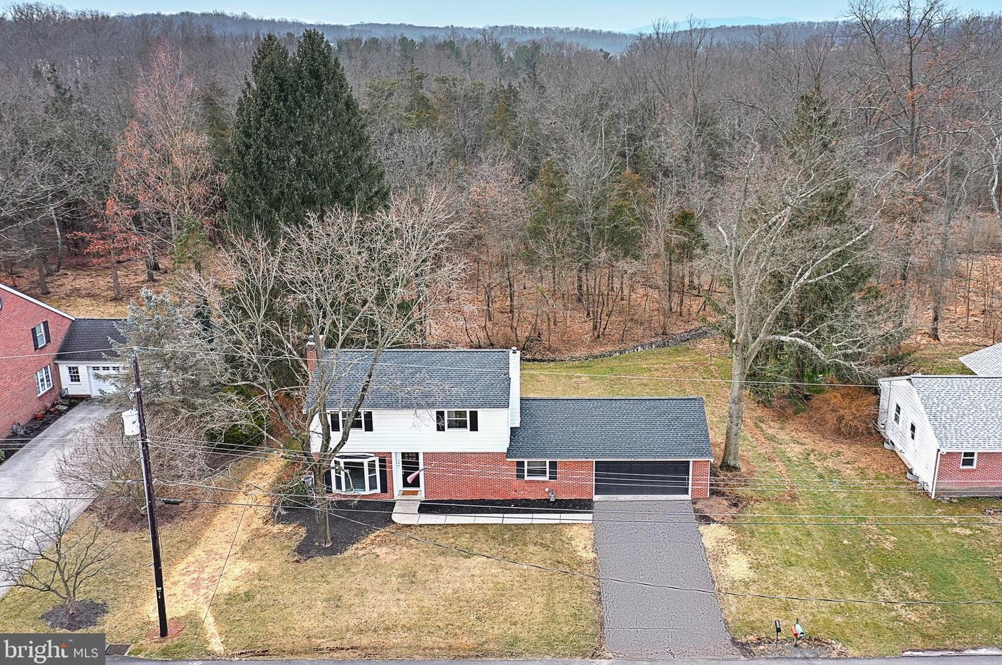 140 Confederate Dr, Gettysburg, PA 17325-7273