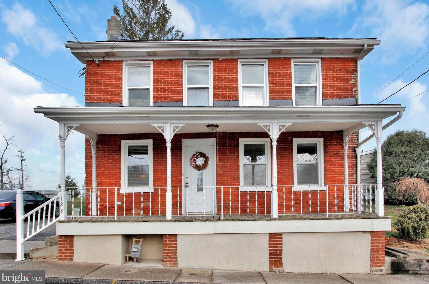 123 Water St, Abbottstown, PA 17301-9575