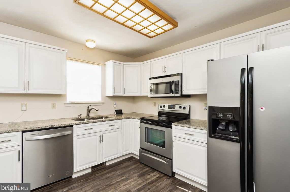 33 Appler Ct, Littlestown, PA 17340