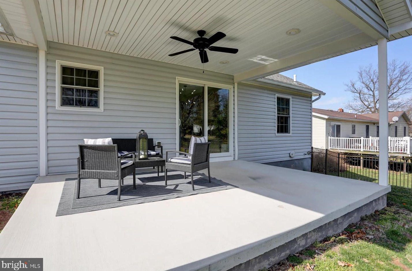 993 Heritage Dr, Gettysburg PA  17325-8973 exterior