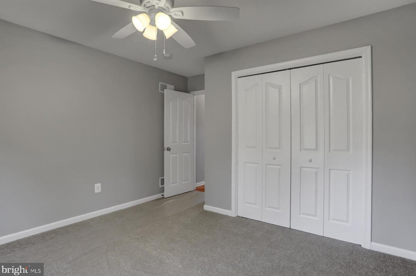 993 Heritage Dr, Gettysburg PA  17325-8973 exterior
