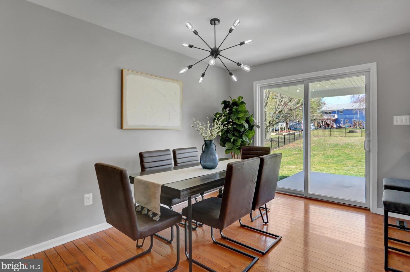 993 Heritage Dr, Gettysburg PA  17325-8973 exterior