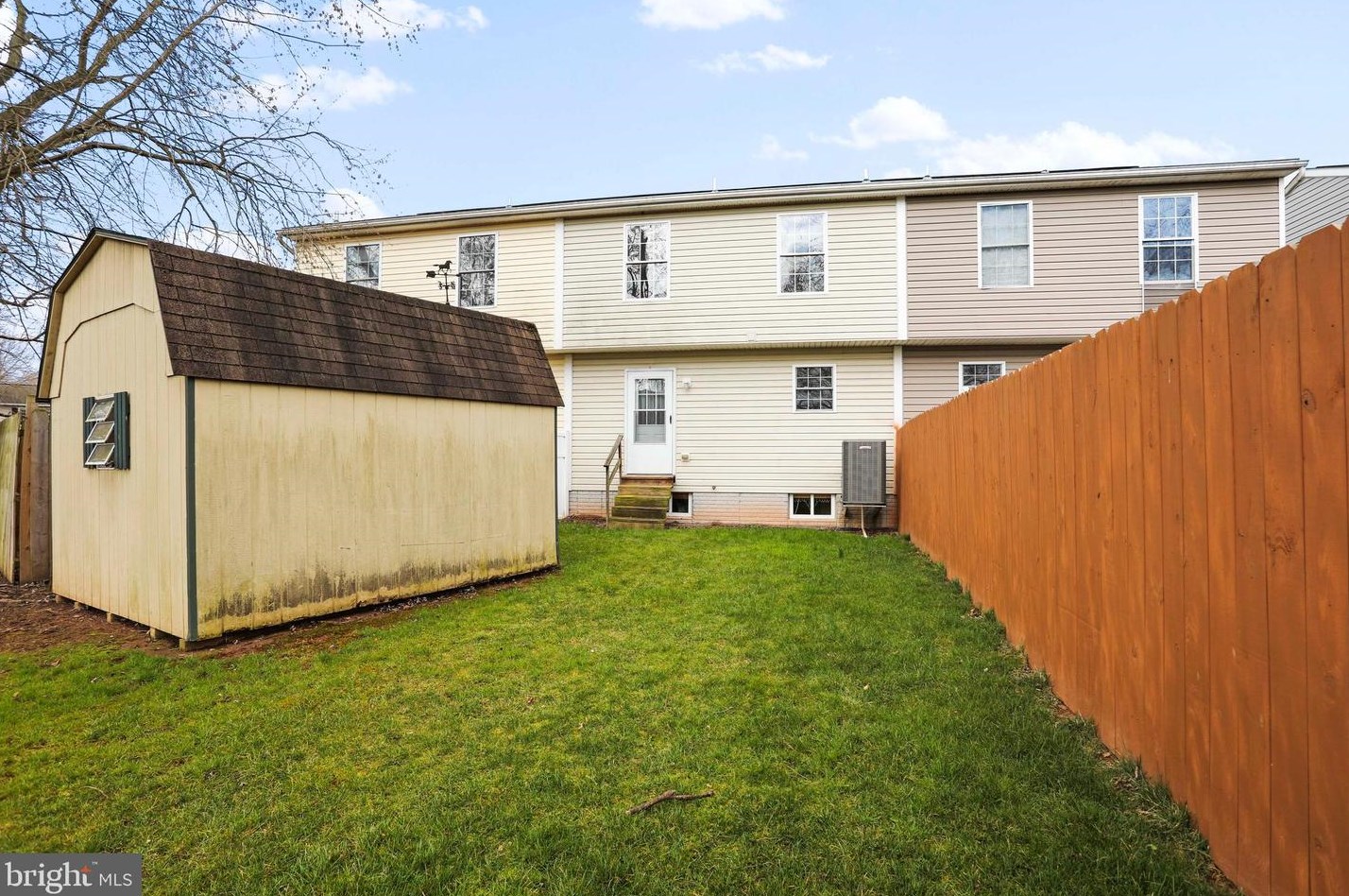 41 Red Bird Ln, Gettysburg PA  17325-7988 exterior