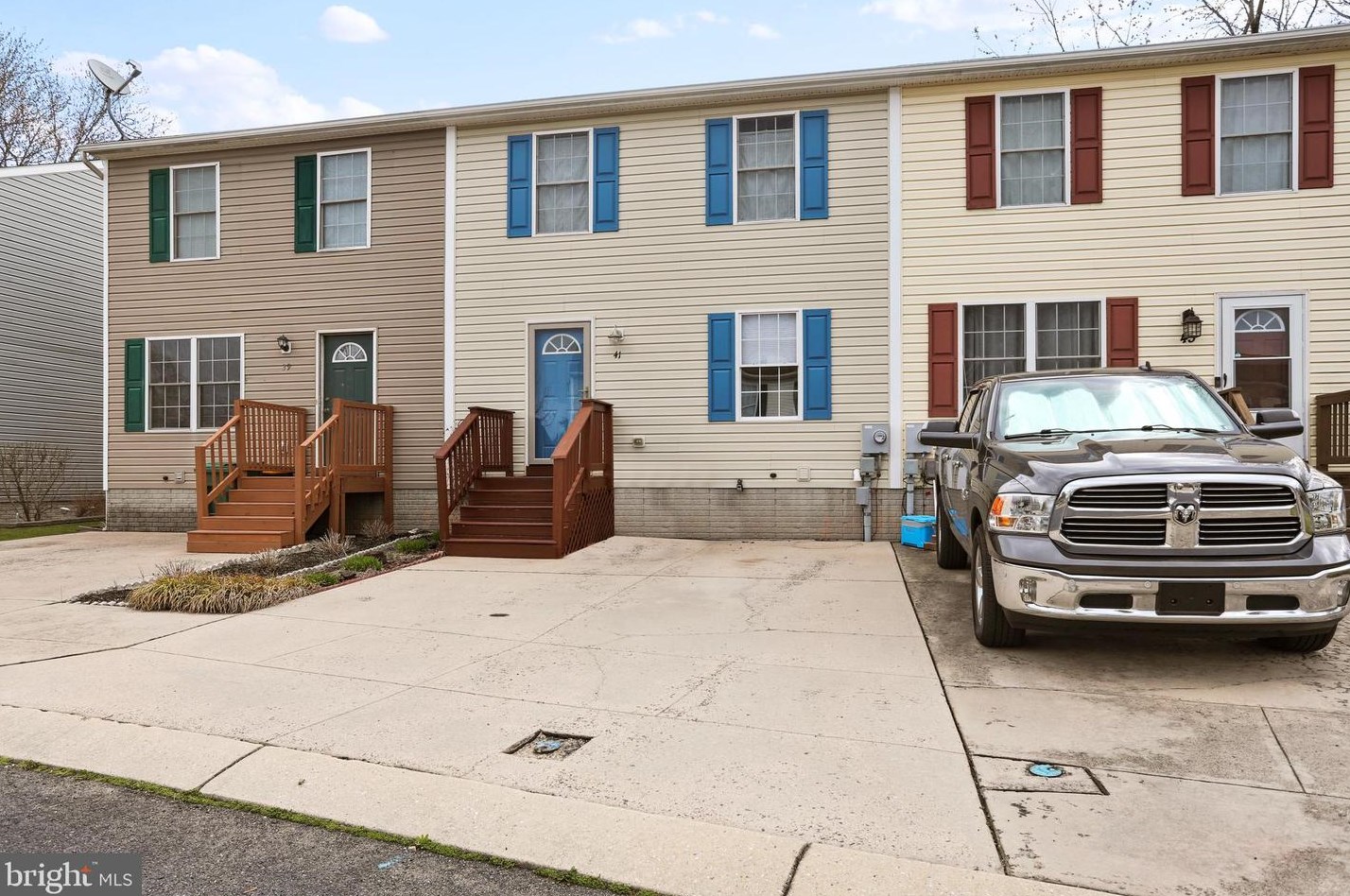 41 Red Bird Ln, Gettysburg, PA 17325-7988