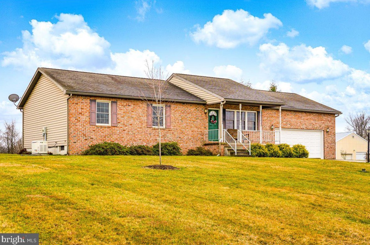 360 Seven Stars Rd, Gettysburg, PA 17325