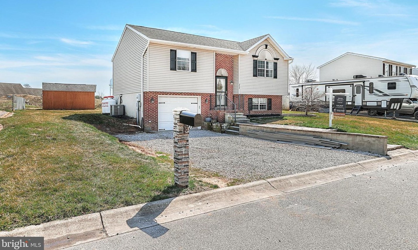 11 Bonniefield Cir, Gettysburg, PA 17325-7800