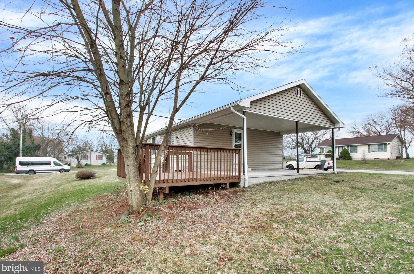 5 Hughes Dr, Abbottstown, PA 17301