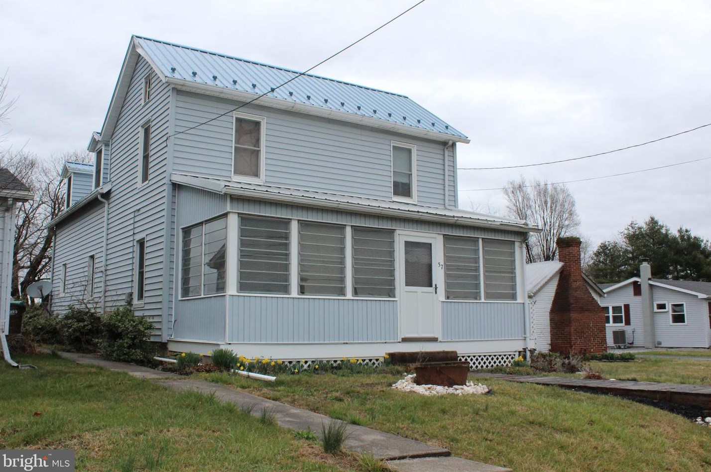57 Water St, Charnita, PA 17320