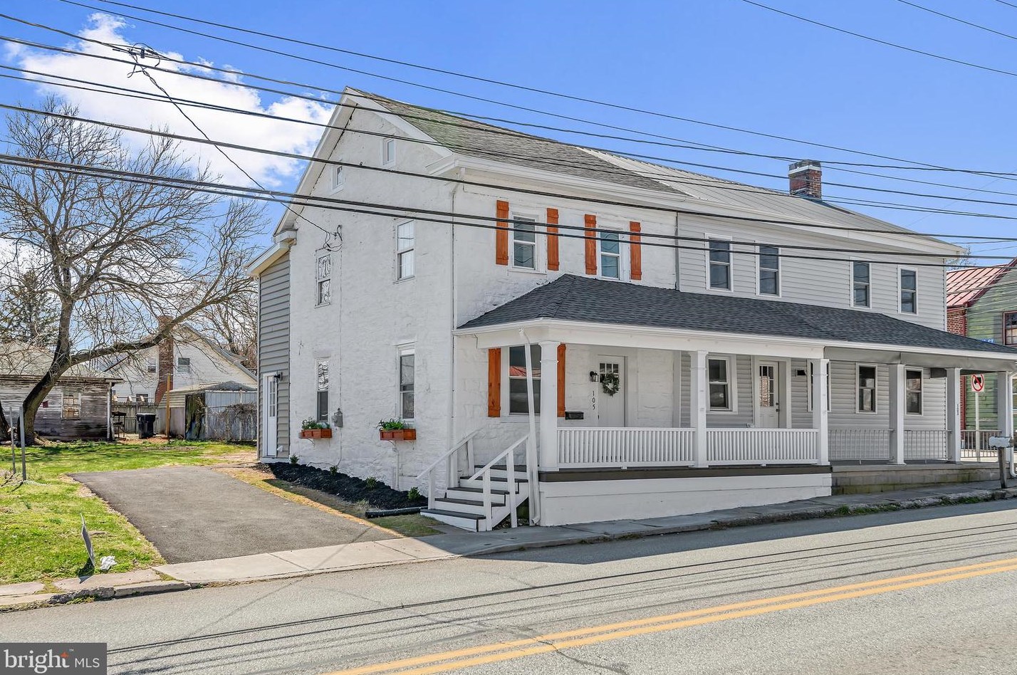 105 King St, Abbottstown, PA 17301-9564
