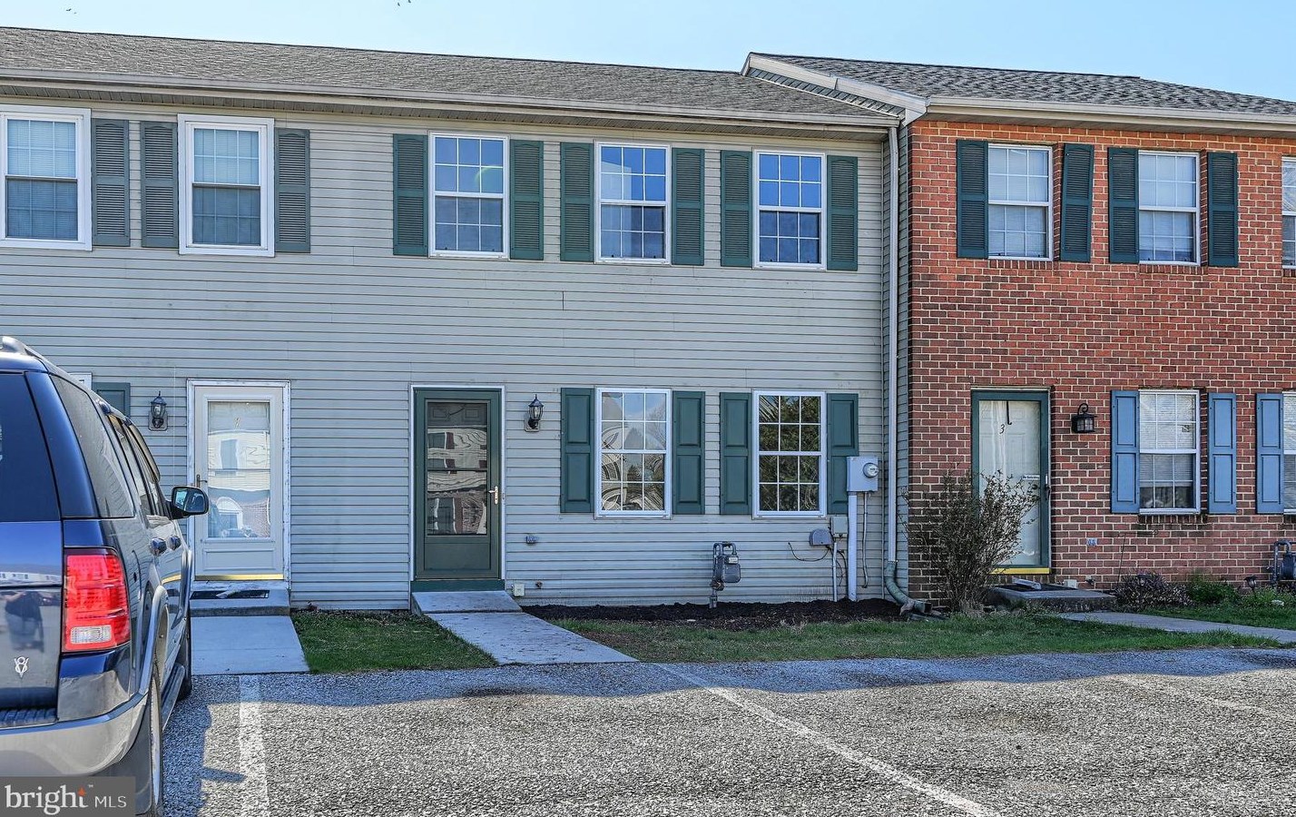 5 Oxwood Cir, New Oxford, PA 17350-1516