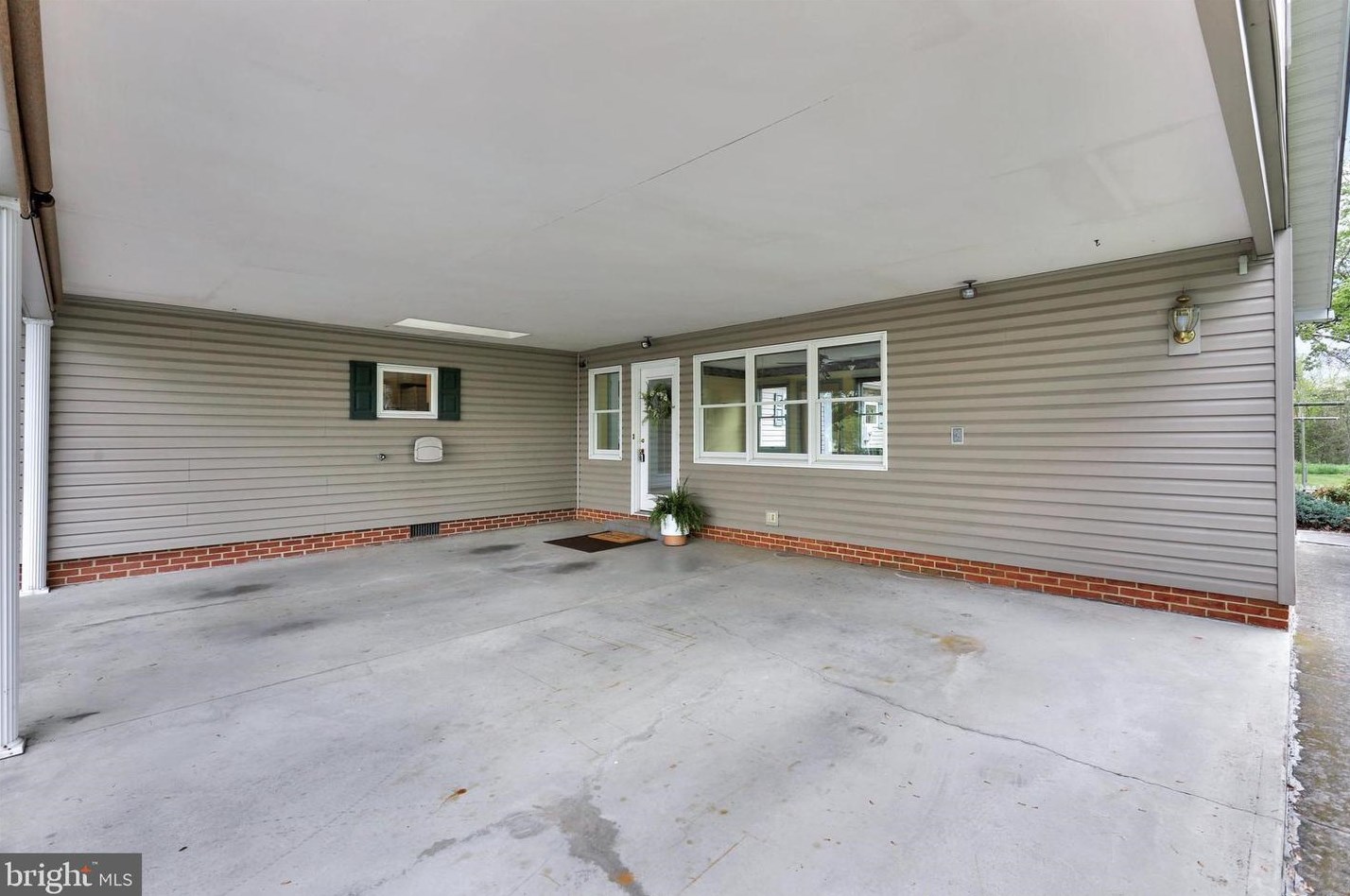 974 Johnson Dr, Gettysburg, PA 17325