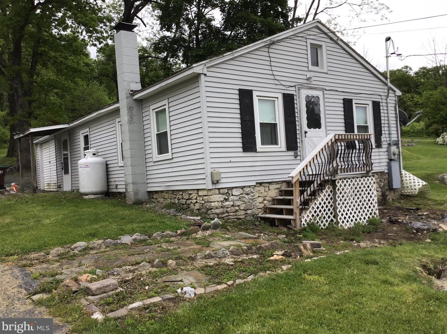 1219 Old Waynesboro Rd, Charnita, PA 17320