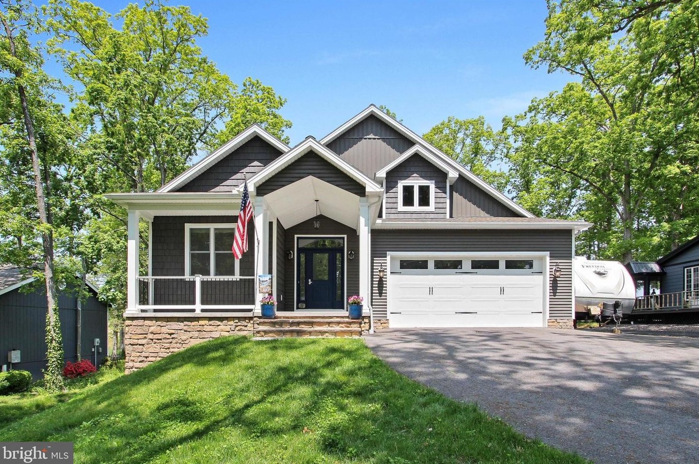 360 Longstreet Dr, Gettysburg, PA 17325
