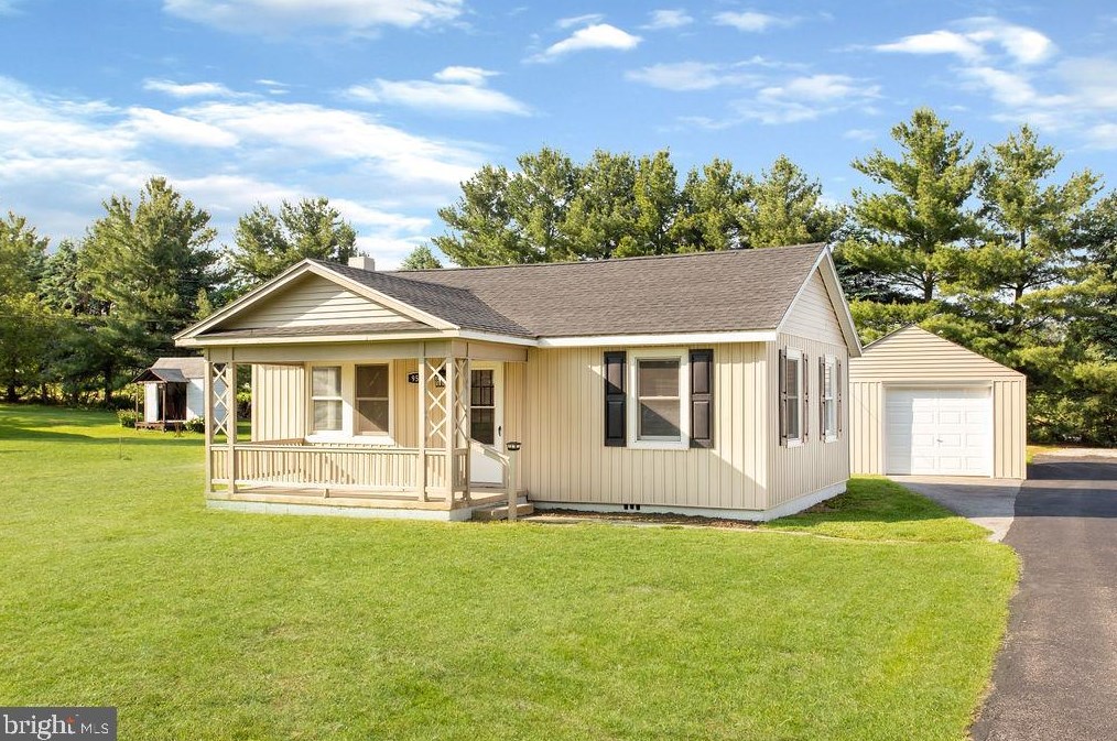 951 Old Rte 30, Orrtanna, PA 17353