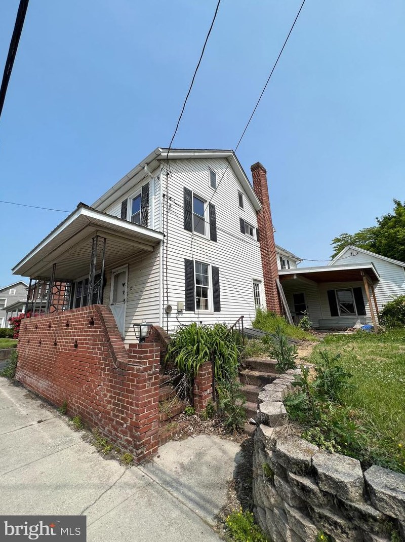 72 York St, Beecherstown, PA 17307