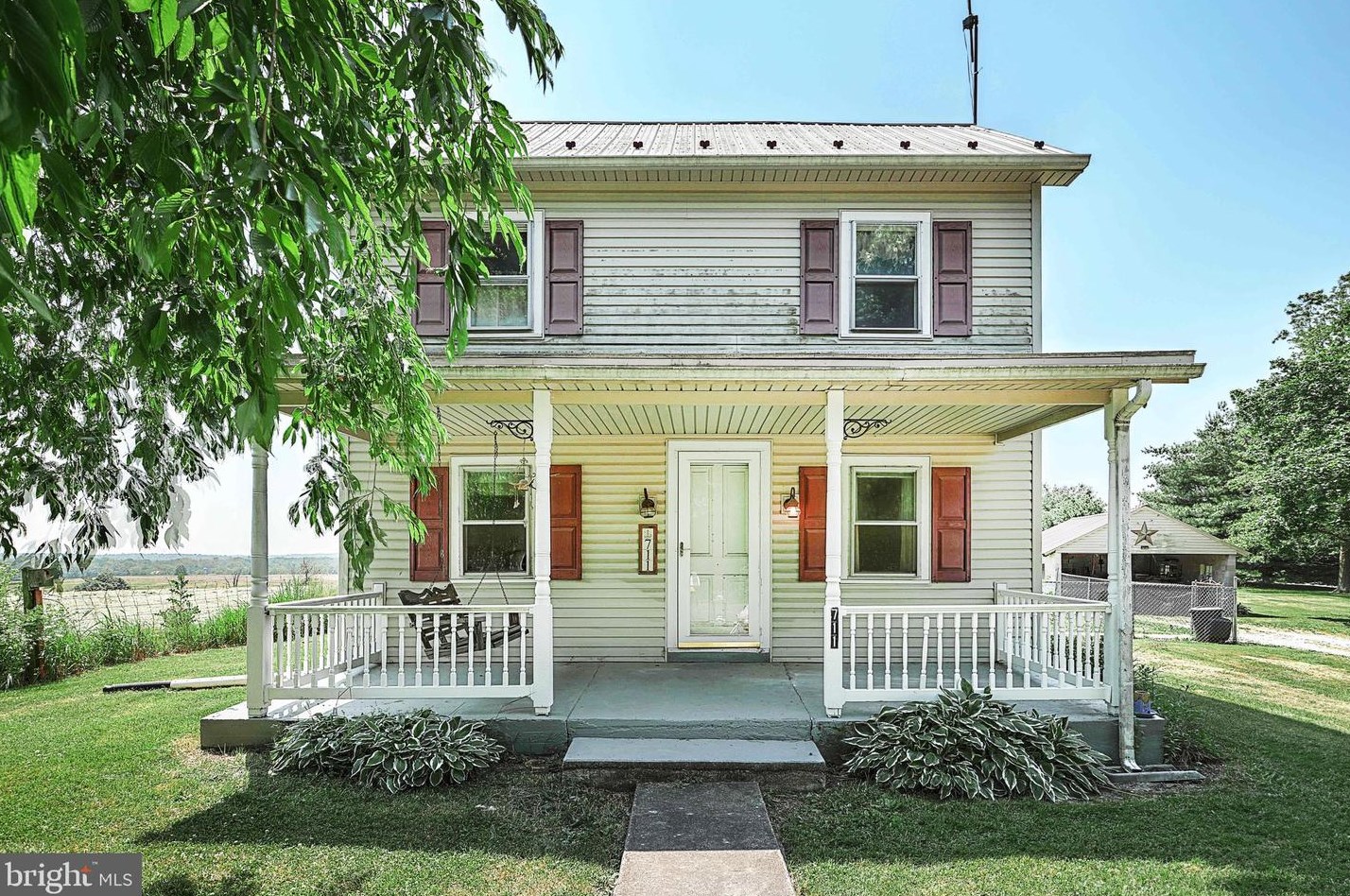 711 Guernsey Rd, Center Mills, PA 17304-9737
