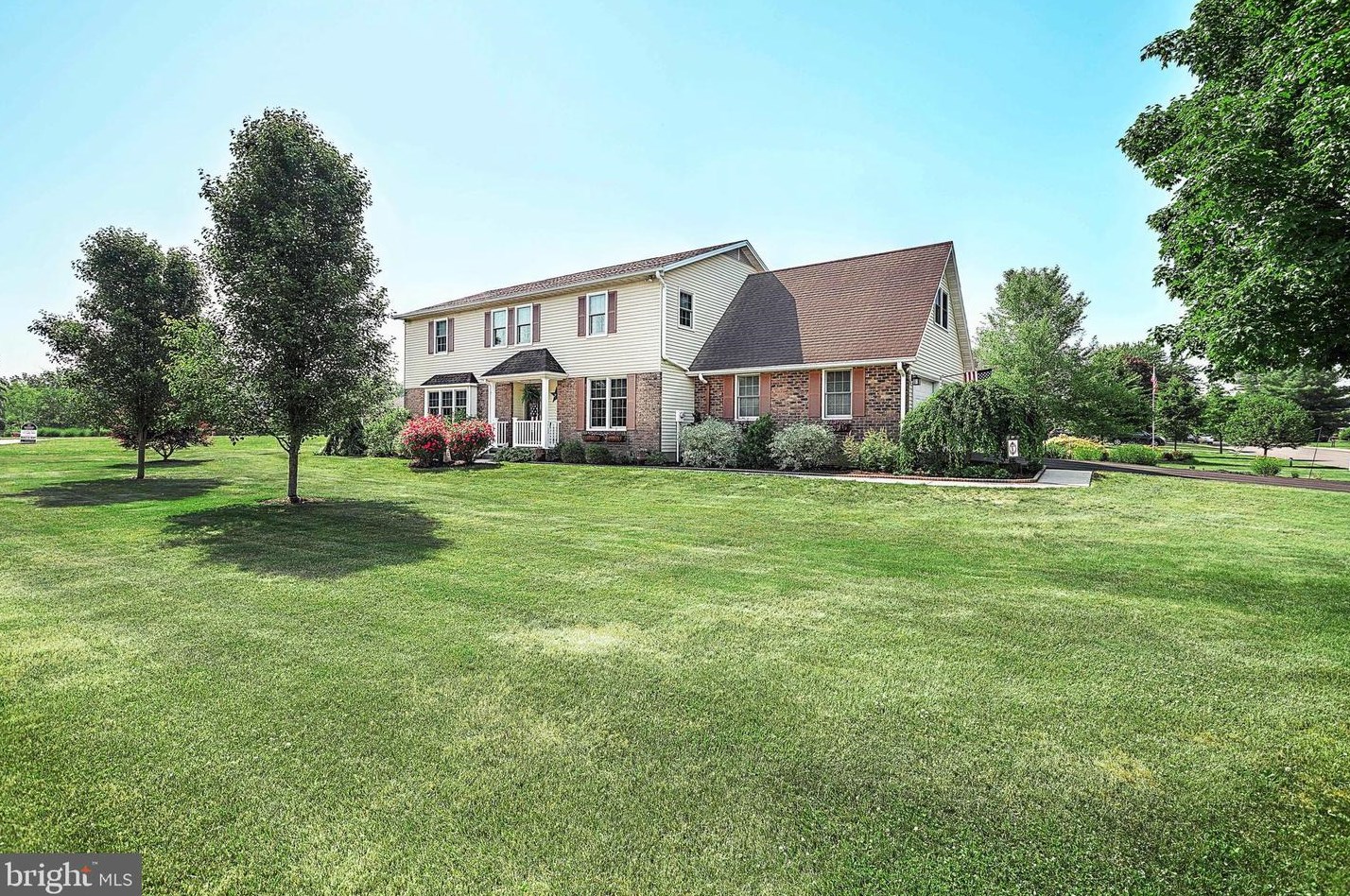 40 Spruce Dr, Gettysburg, PA 17325