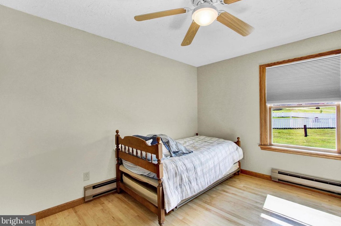 575 Lake Meade Dr, East Berlin PA  17316-9326 exterior