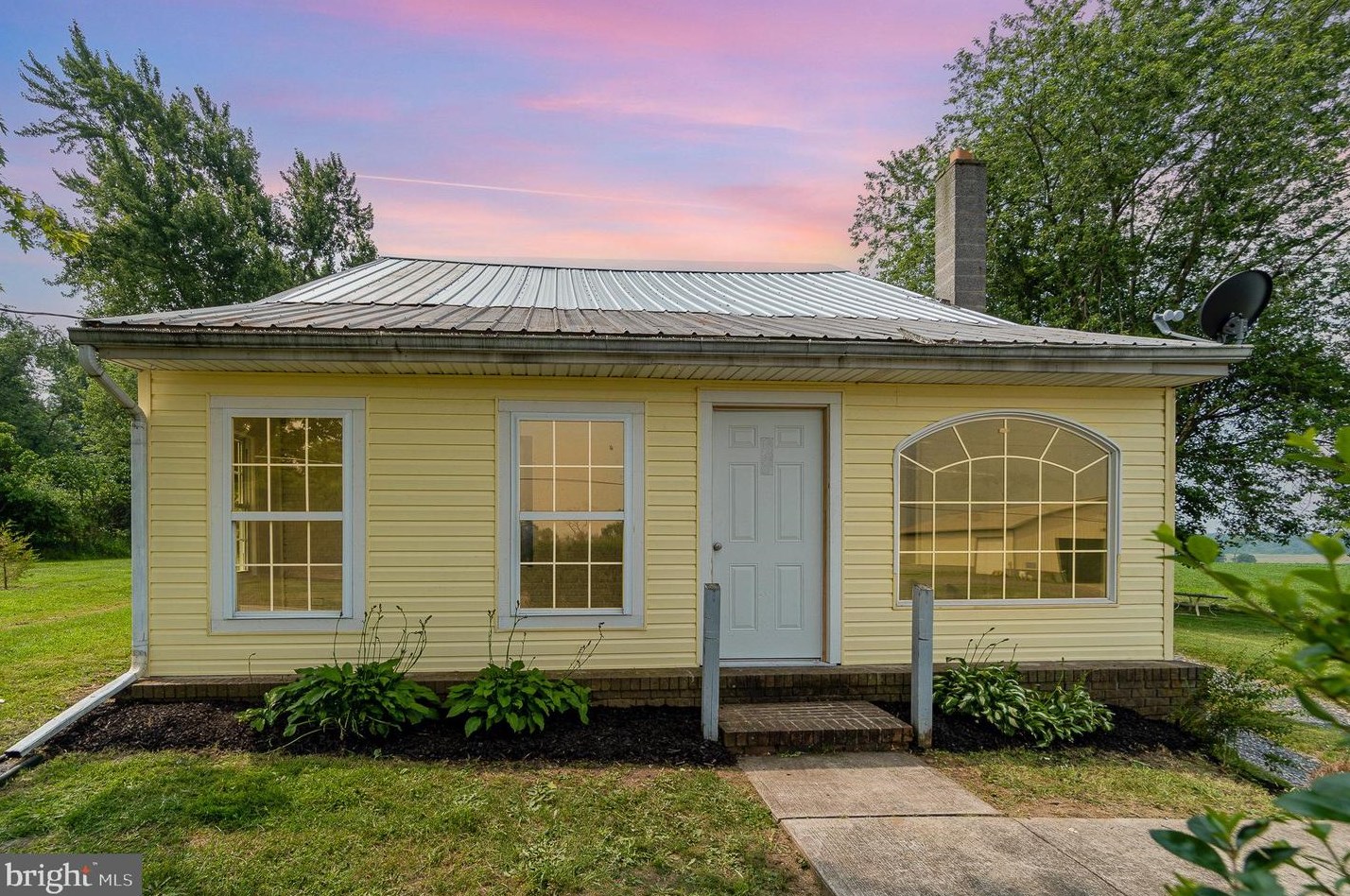 1590 Goldenville Rd, Gettysburg, PA 17325-7439