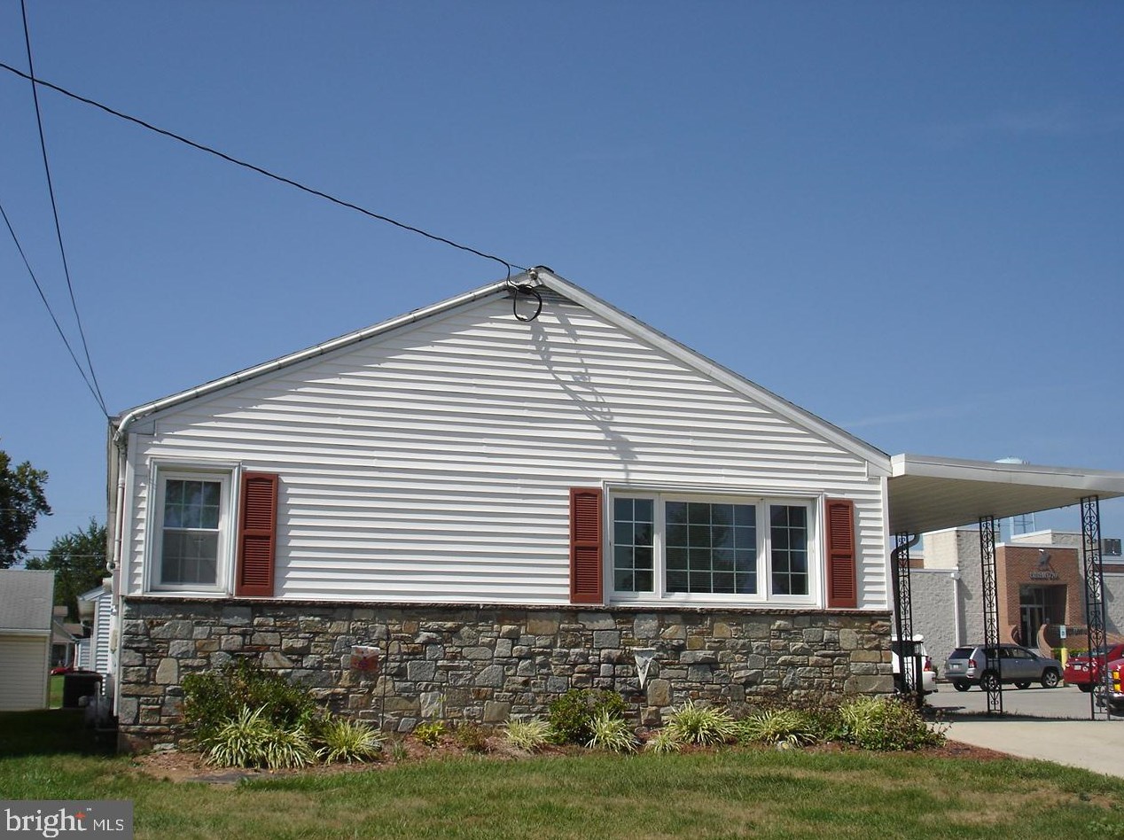 523 Delone Ave, McSherrystown, PA 17344