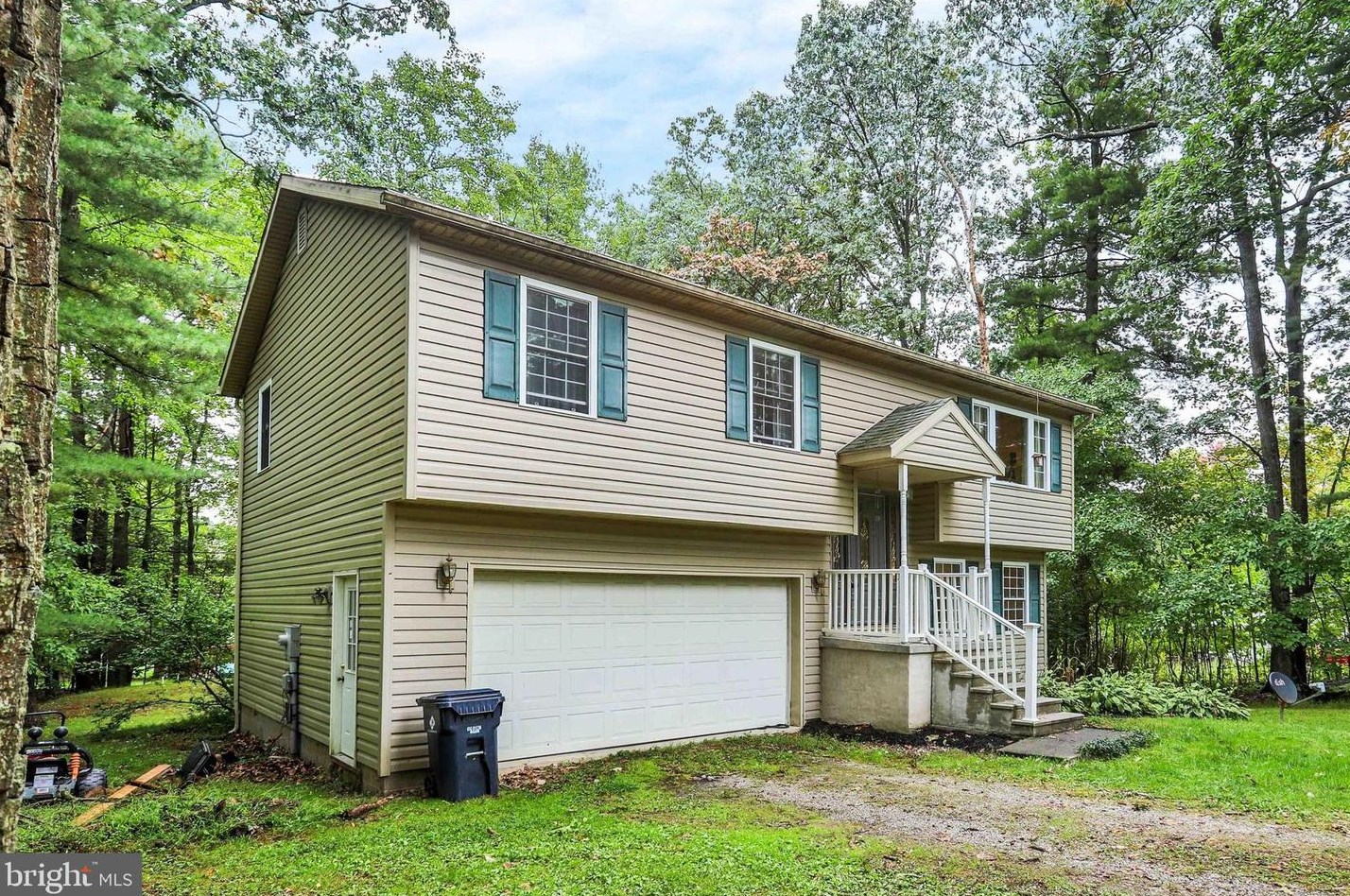 375 Oak Dr, Orrtanna, PA 17353