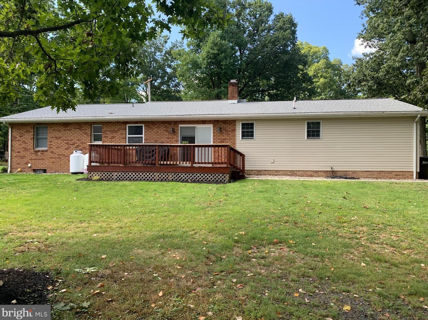 240 Forrest Dr, Gettysburg, PA 17325