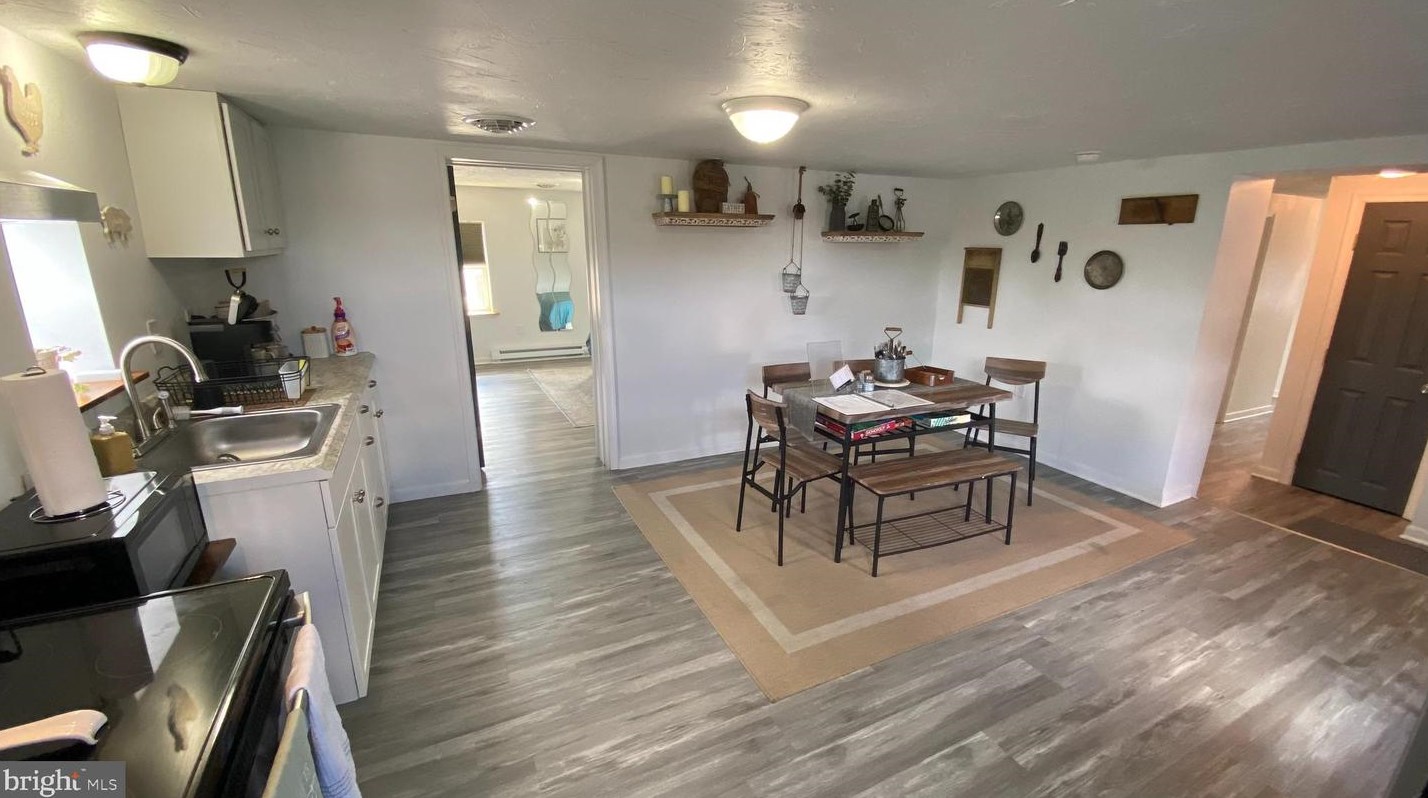 5413 Carlisle Pike #2nd Floor, New Oxford, PA 17350