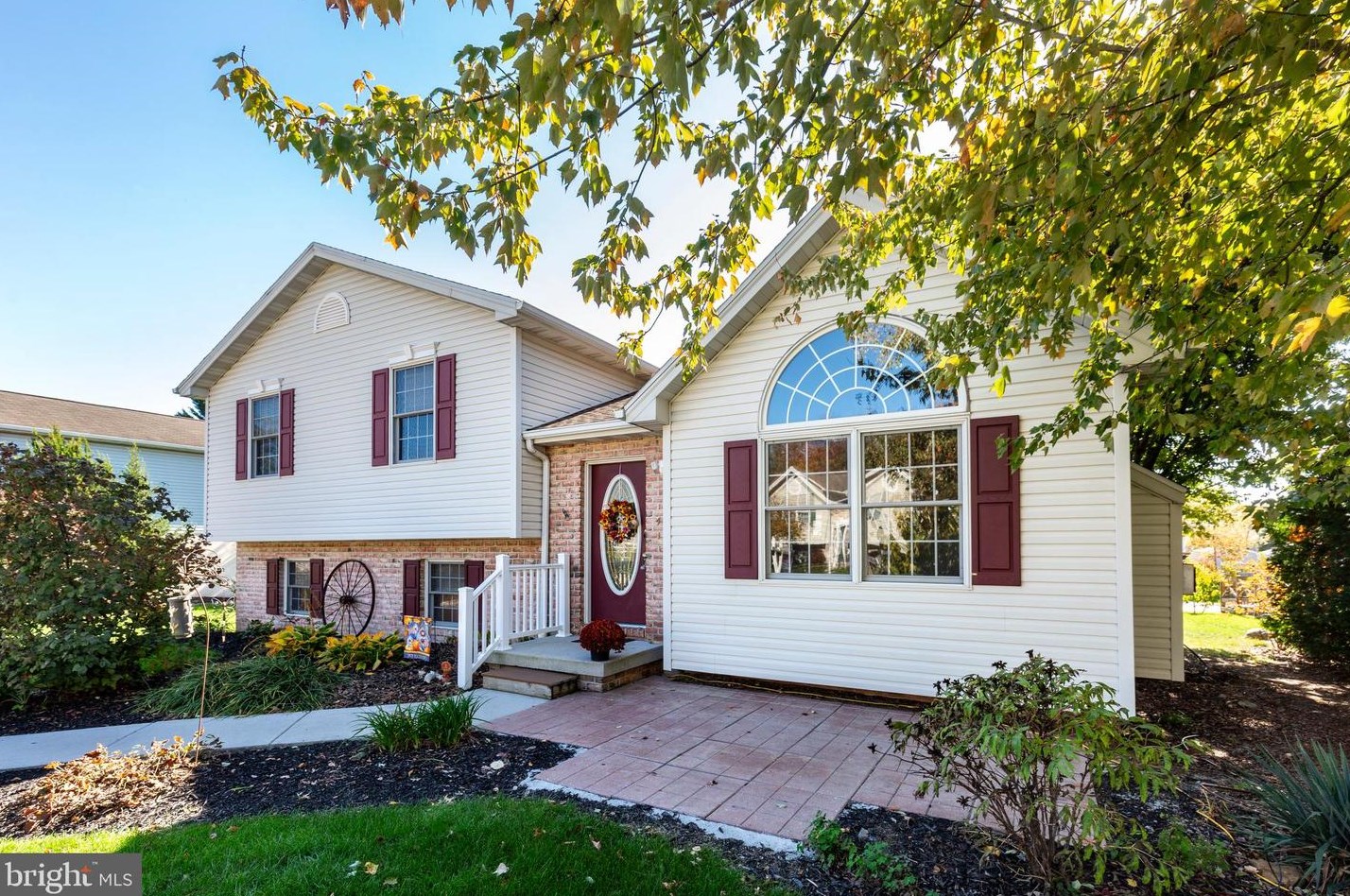 416 Lexington Way, Littlestown, PA 17340