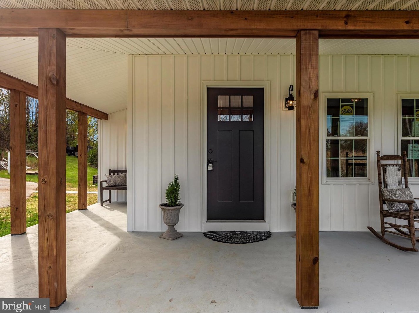 370 Mt Misery Rd, New Oxford, PA 17350