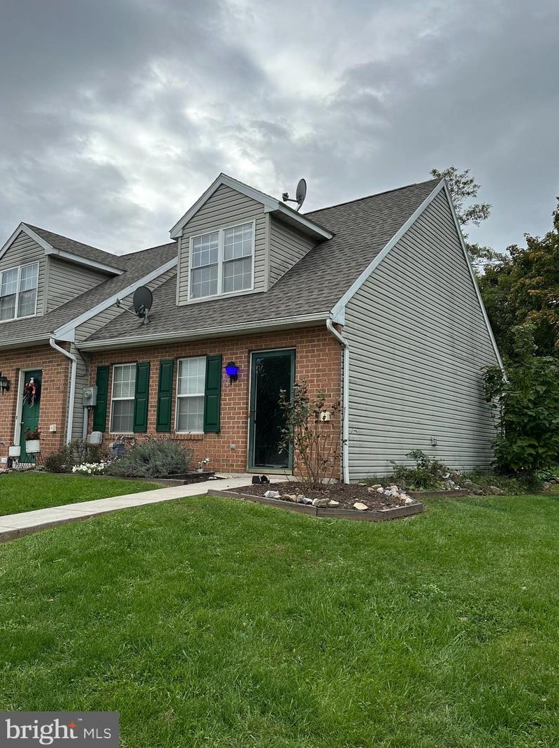 21 Oxford Ct, New Oxford, PA 17350