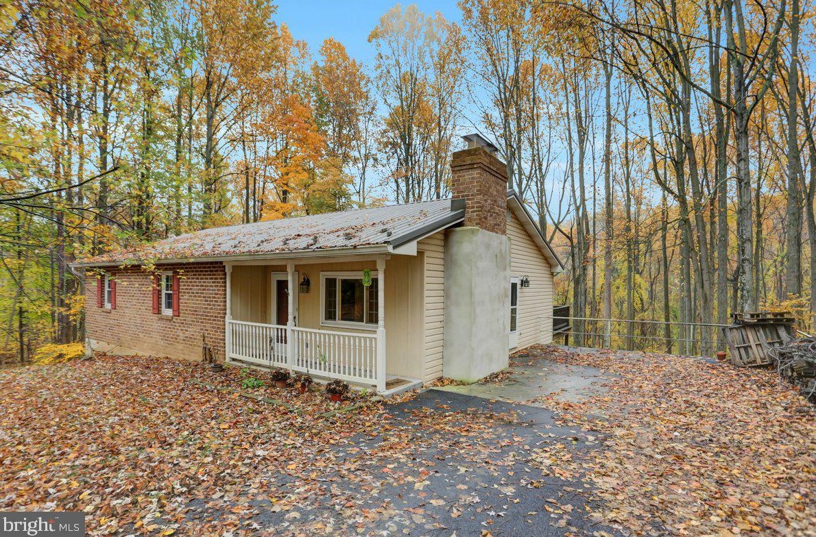 11 Robin Trail, Charnita, PA 17320