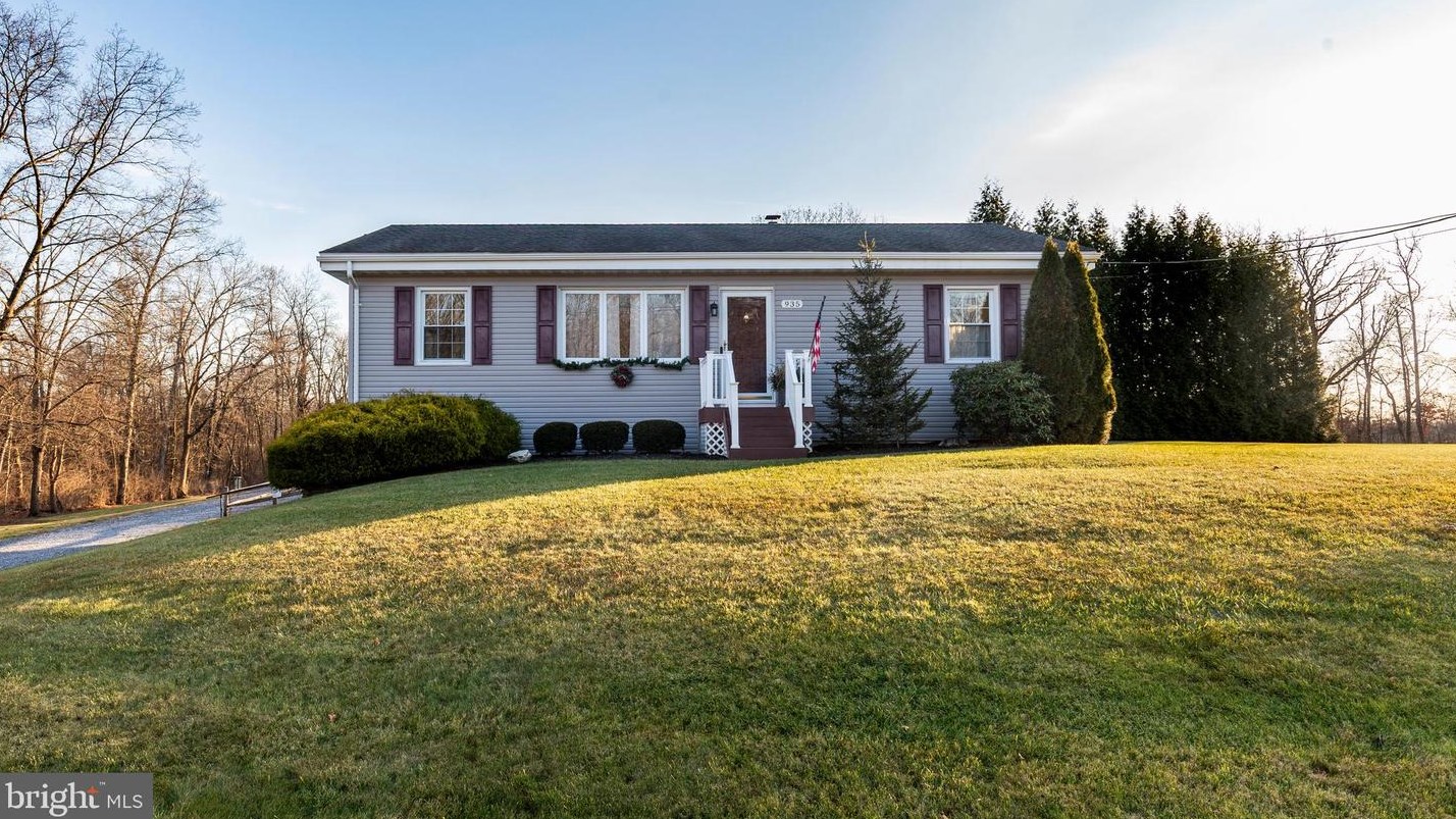 935 Fish And Game Rd, Littlestown, PA 17340