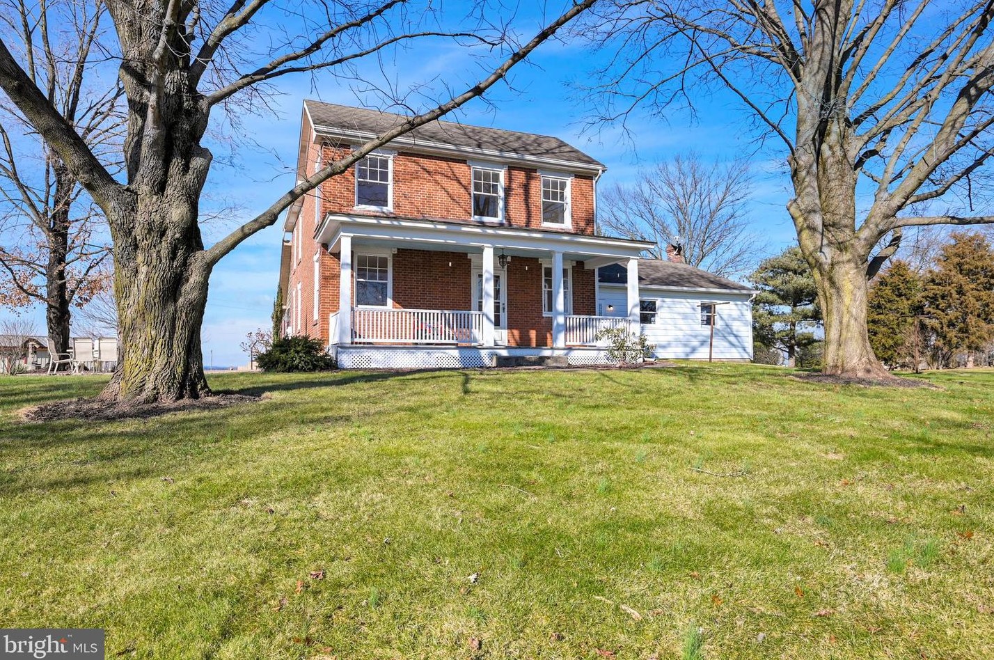 402 Locust Ln, Abbottstown, PA 17301-9730