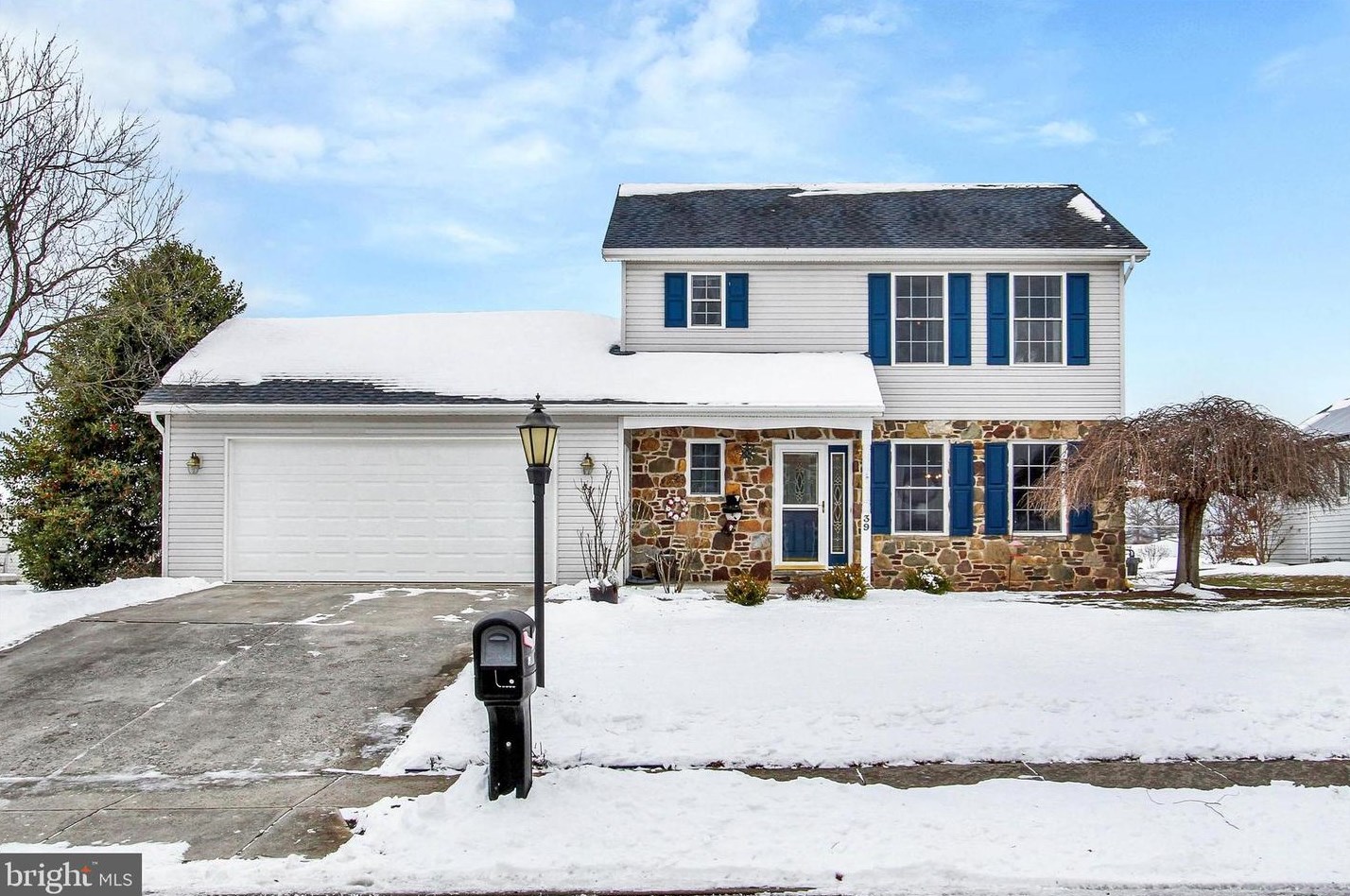 39 Hillcrest Dr, Beecherstown, PA 17307