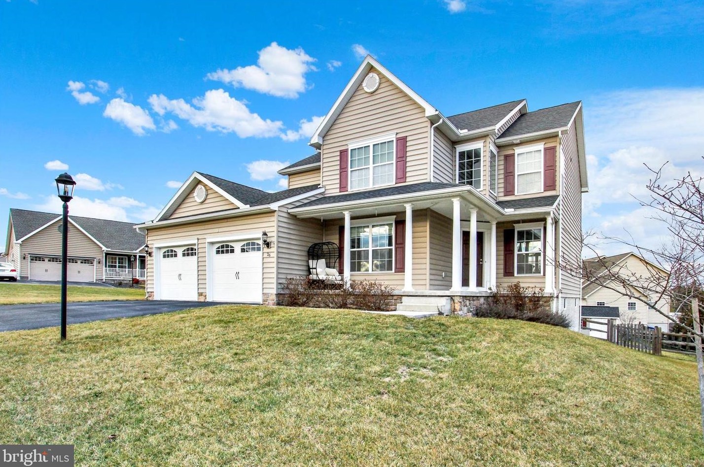 26 Kestrel Dr, Gettysburg, PA 17325