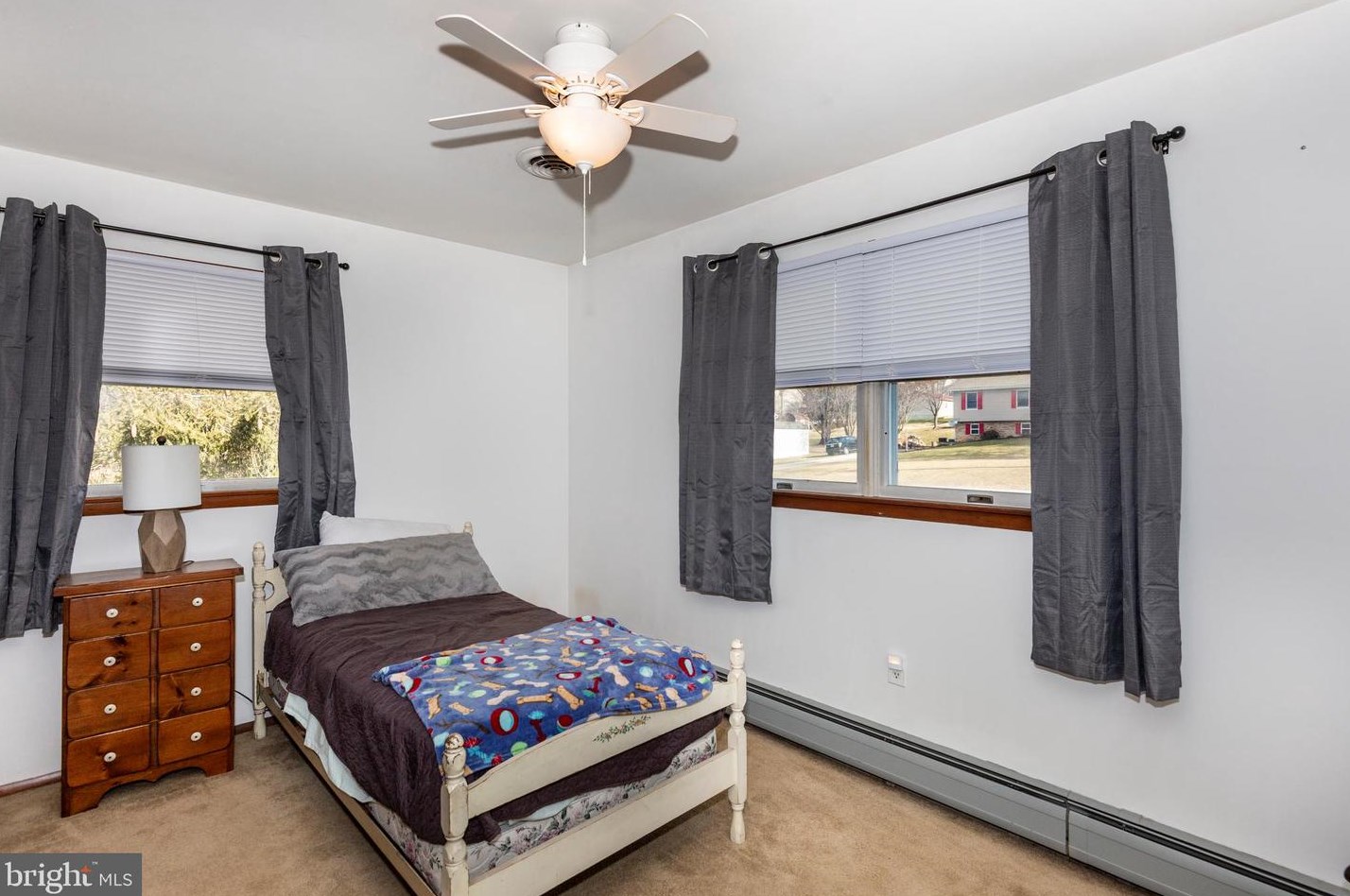 602 Lake Meade Dr, East Berlin PA  17316-9322 exterior