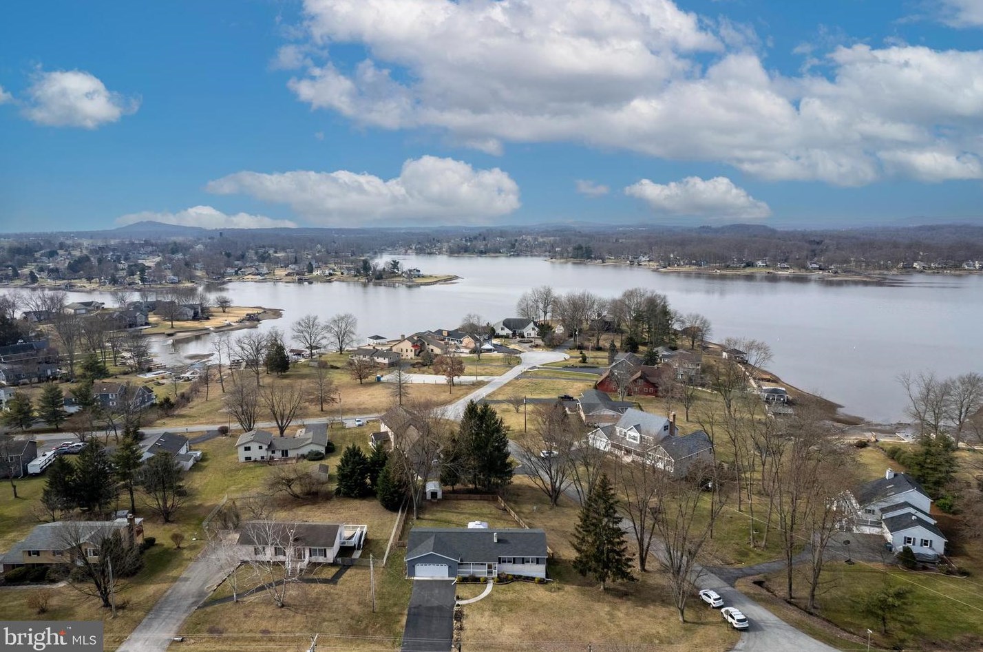 602 Lake Meade Dr, East Berlin PA  17316-9322 exterior