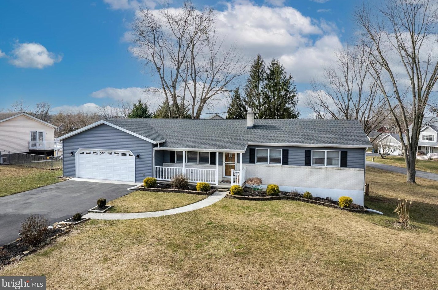 602 Lake Meade Dr, East Berlin, PA 17316