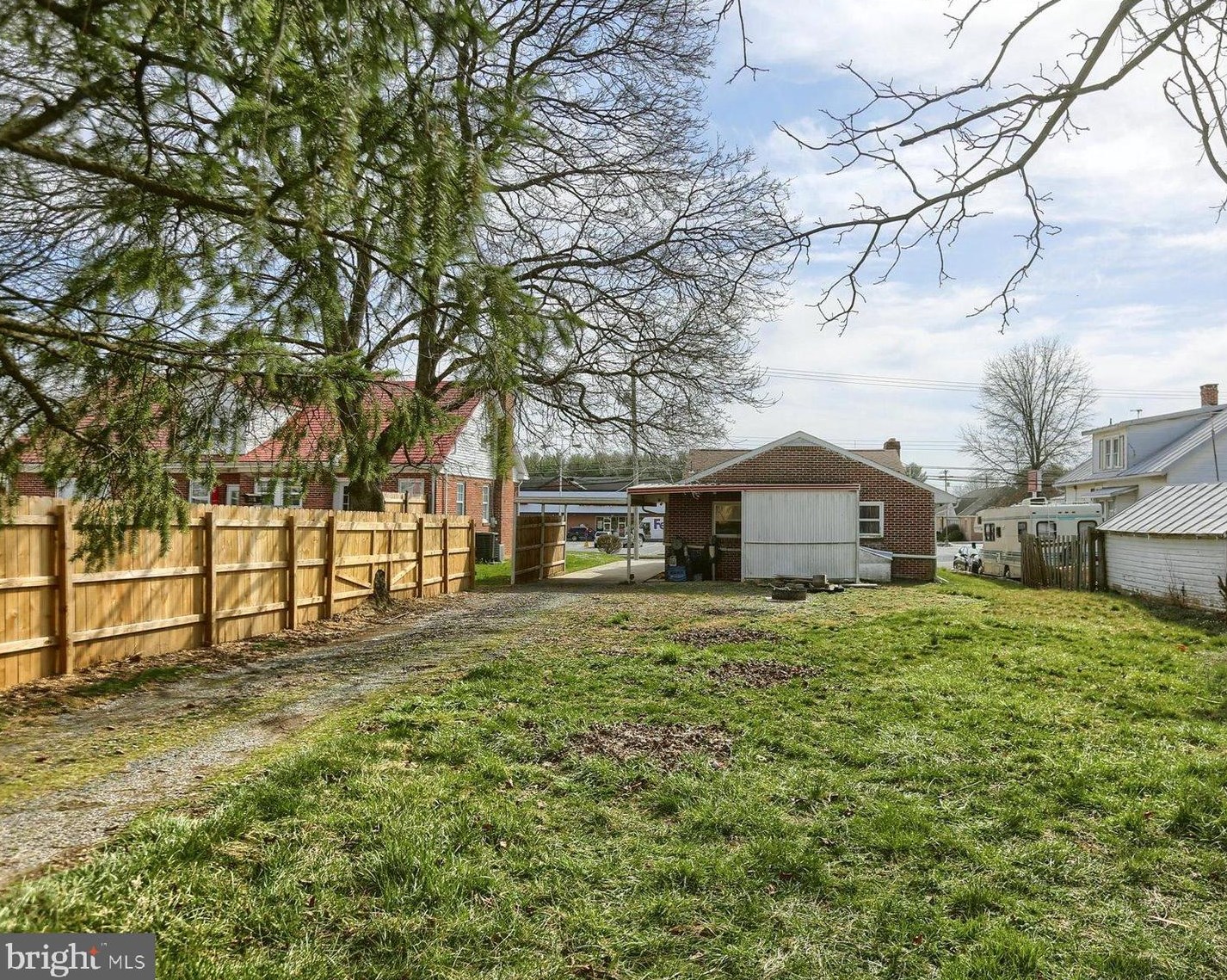 425 King St, Littlestown PA  17340-1619 exterior