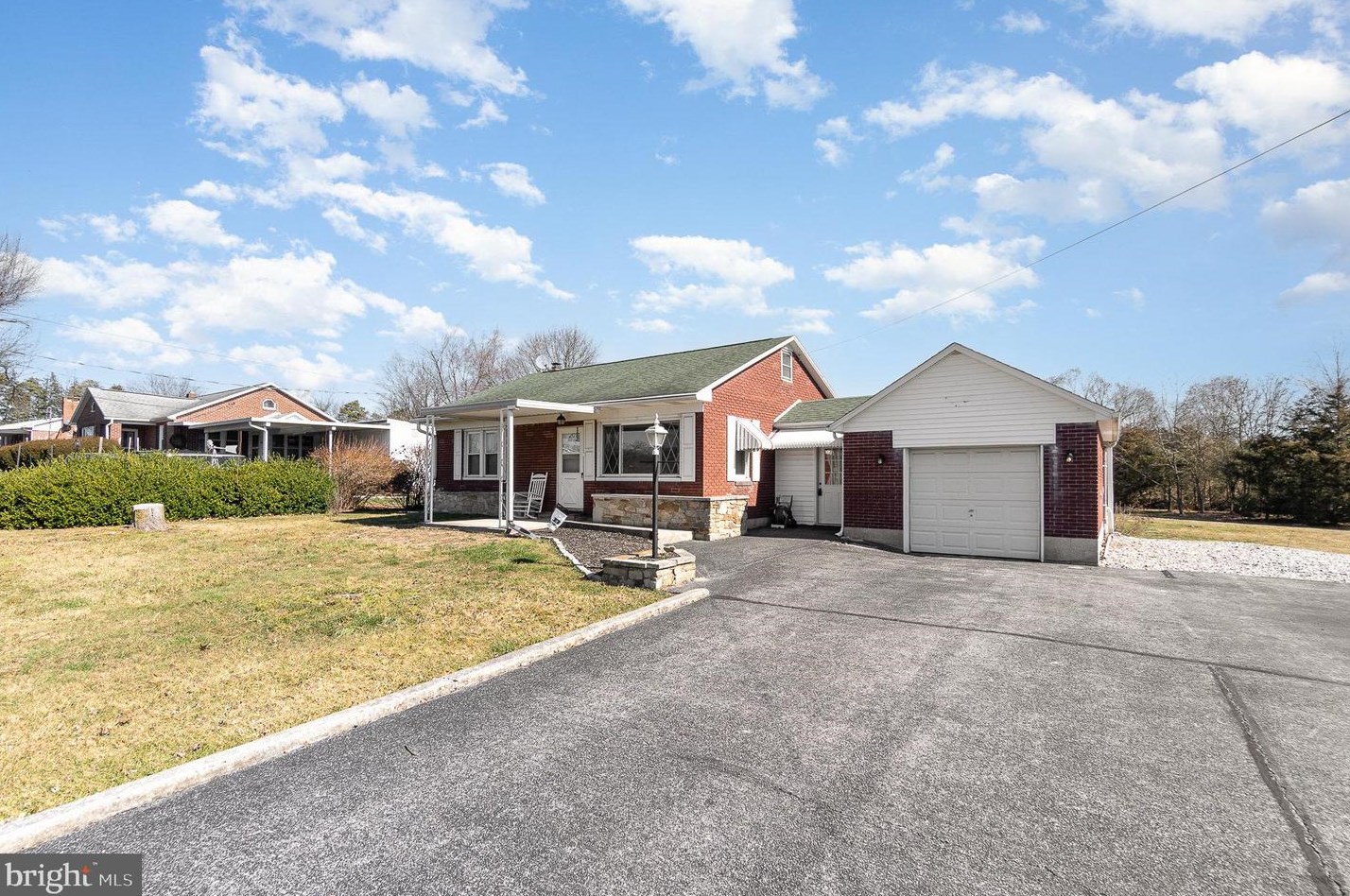 1425 Biglerville Rd, Gettysburg, PA 17325