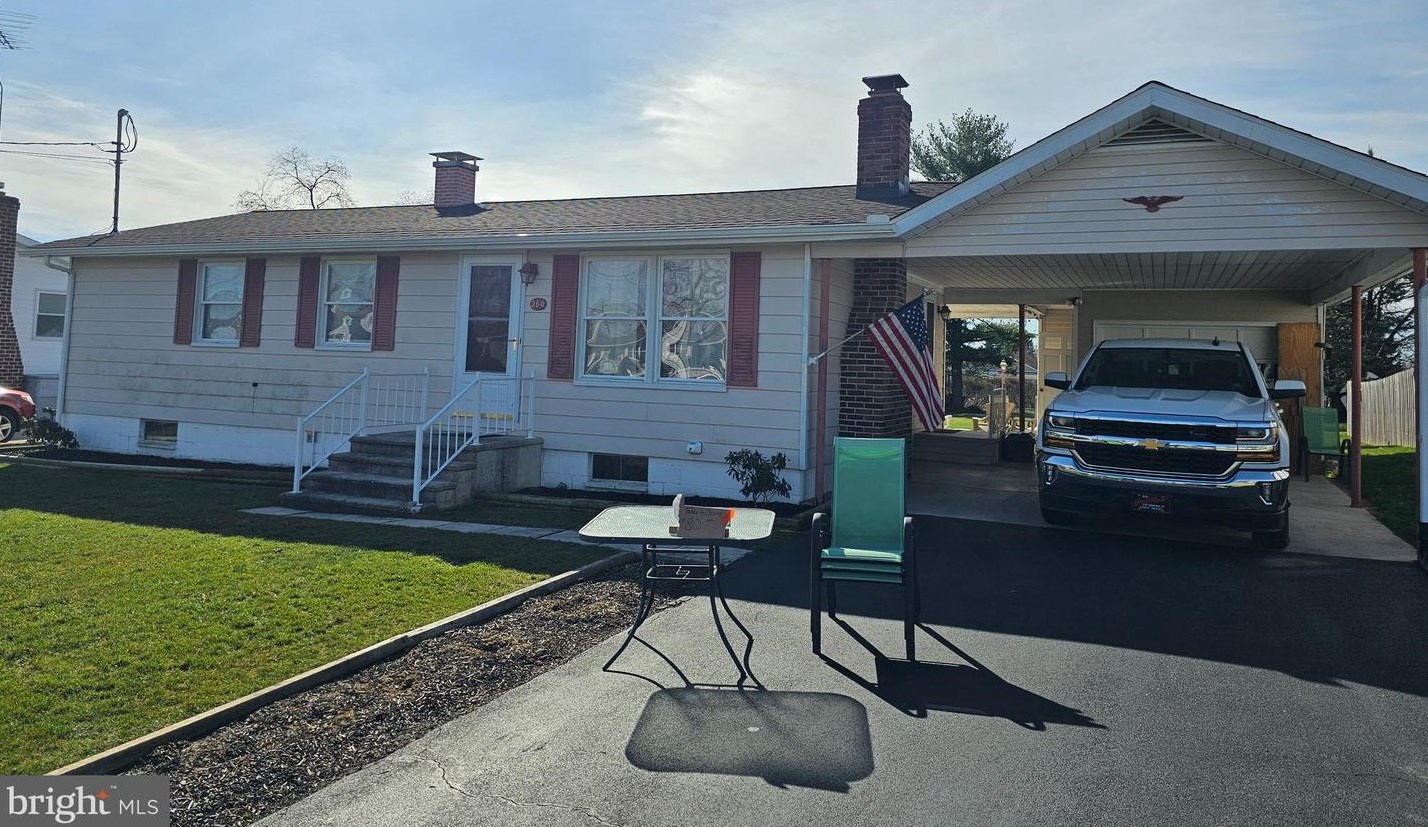 260 South St, Hanover, PA 17331-4908