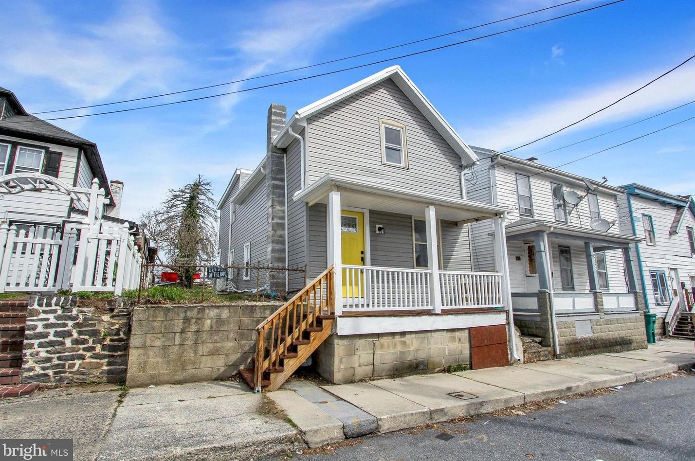 37 Breckenridge St, Gettysburg, PA 17325-2502