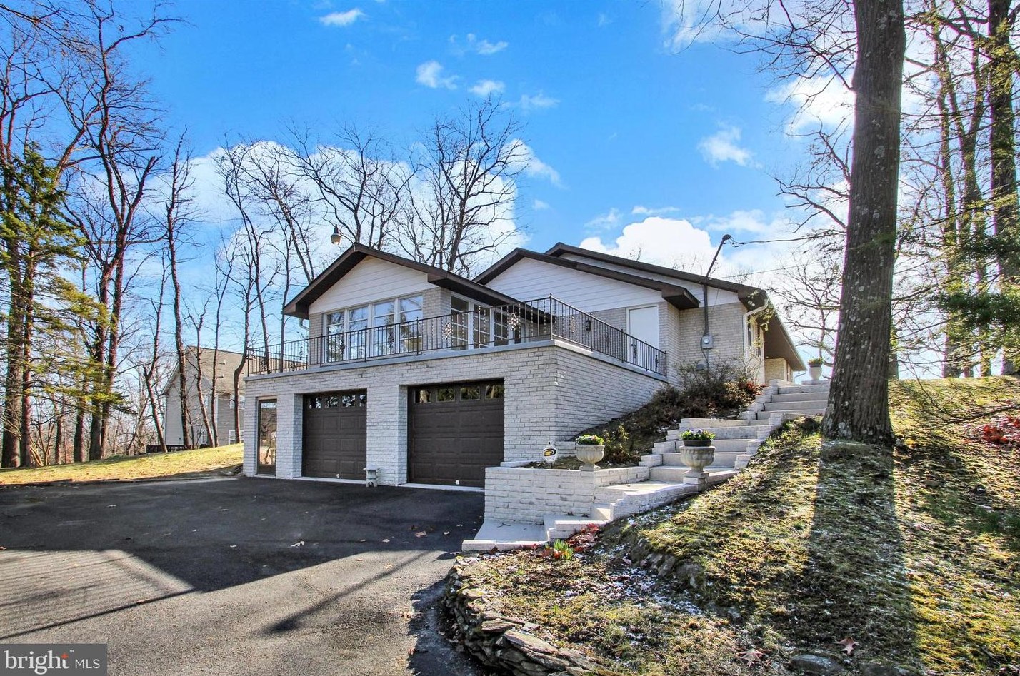 100 Skylark Trail, Charnita, PA 17320