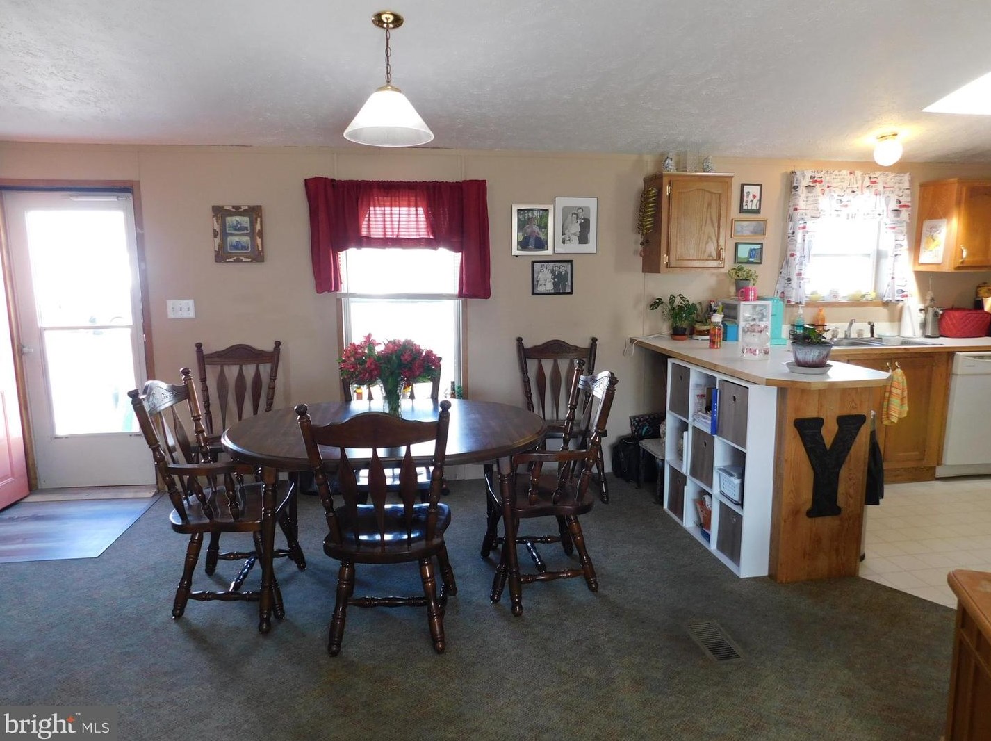 37 Davis Ave, Gettysburg, PA 17325-2542