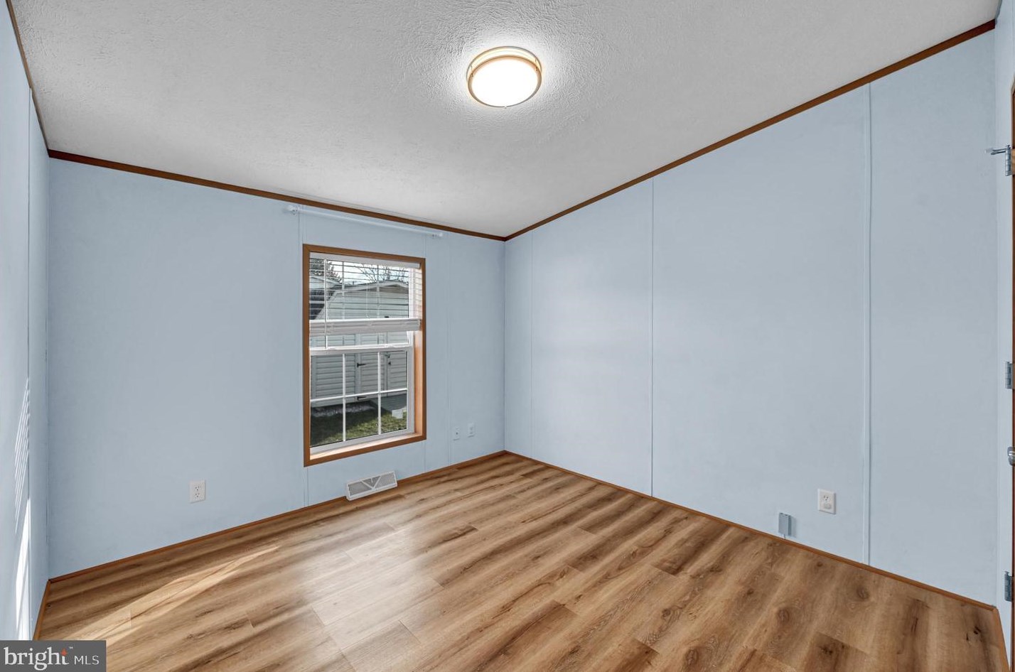 135 Raptor Dr, Hanover PA  17331-8108 exterior