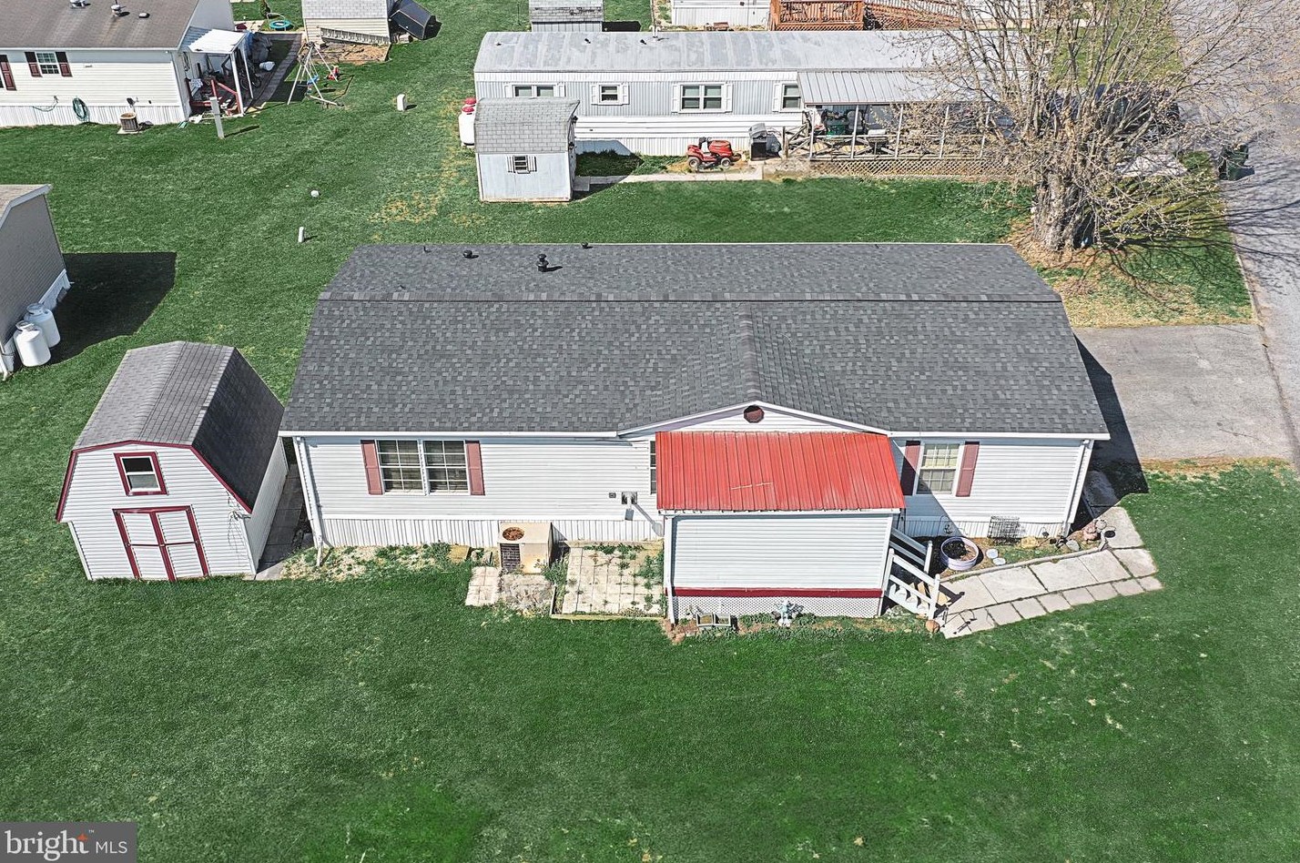 58 Hazel Ln, New Oxford, PA 17350