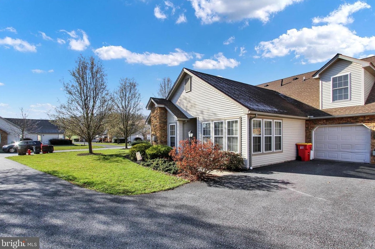 38 Longhorn Ln, Charnita, PA 17320